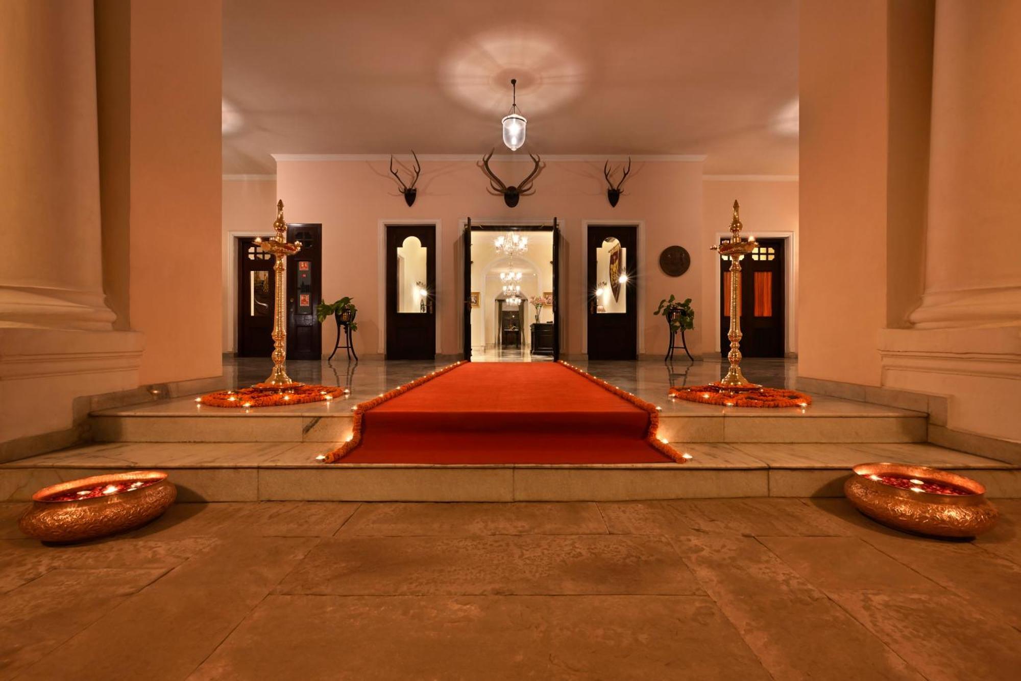 Taj Nadesar Palace Βαρανάσι Εξωτερικό φωτογραφία