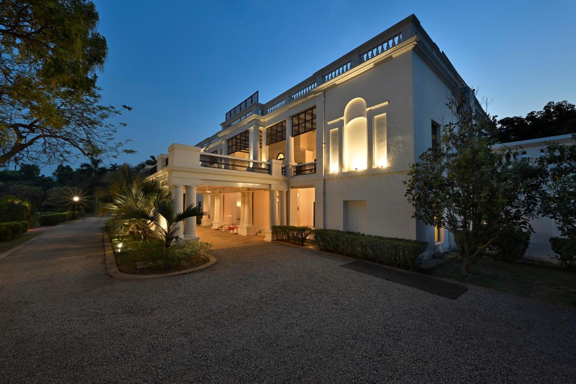 Taj Nadesar Palace Βαρανάσι Εξωτερικό φωτογραφία