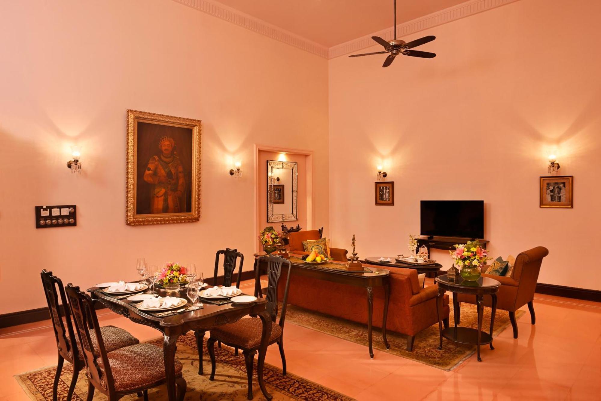 Taj Nadesar Palace Βαρανάσι Εξωτερικό φωτογραφία